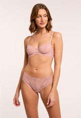 Signature Lace Brazilian