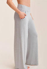 Flared leg pant with pockets