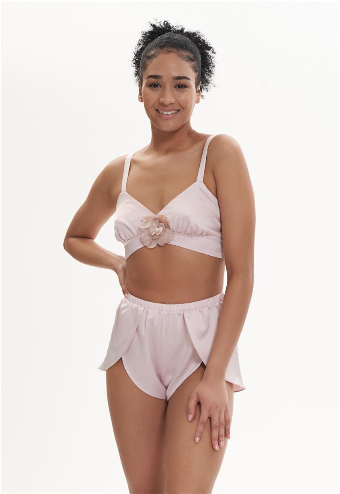 https://montelleintimates.com/cdn/shop/files/14071.jpg