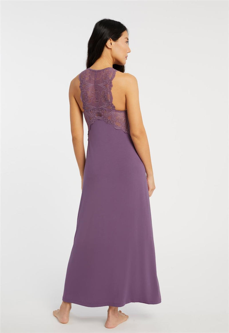 Belle Époque Lace T-Back Gown