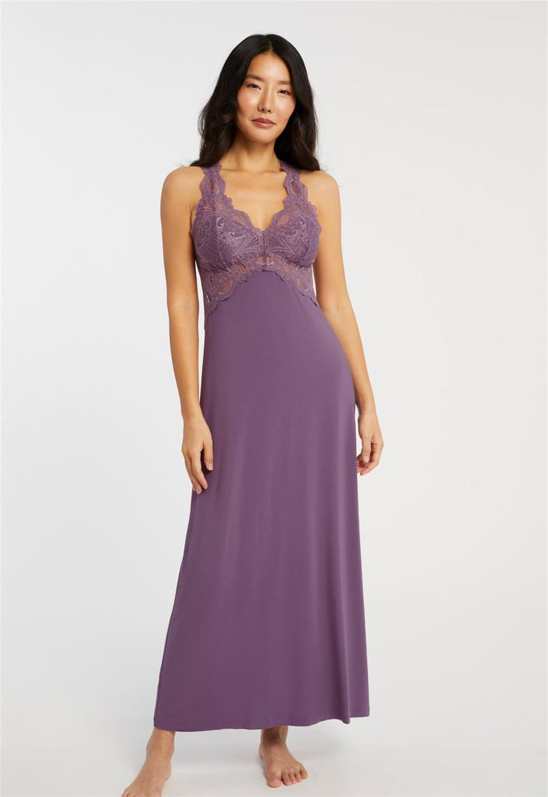 Belle Époque Lace T-Back Gown