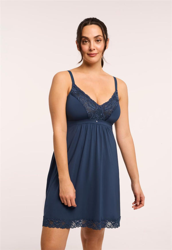 Full Bust Support Chemise