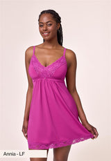 Full Bust Support Chemise