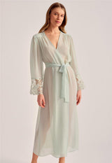 Duchess Robe