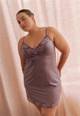 Full Bust Support Chemise