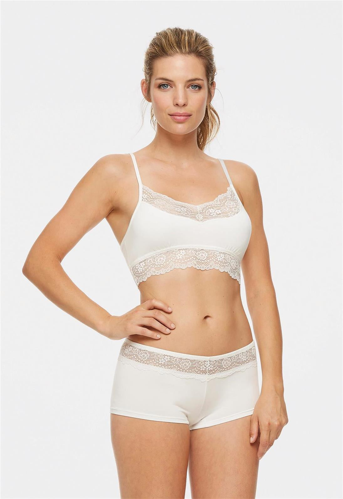 https://montelleintimates.com/cdn/shop/files/8925.jpg